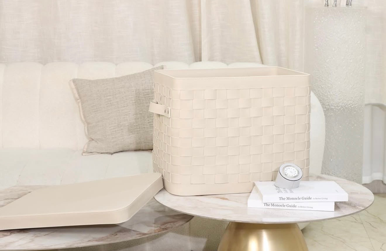 Corbeille Riccio en cuir camel — intérieur de luxe